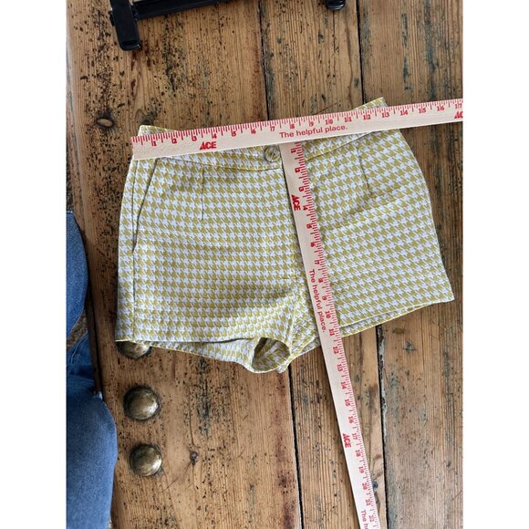 Forever 21 womens Yellow Shorts XS mini plaid polyester retro mid rise button - Picture 7 of 7